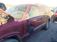 ✅ 1997 Chevrolet Blazer LS • VIN: 1GNDT13W3V2232285 • Lot: 41710231. Wystawiony na IAAI z przebiegiem 1 930 079 mil. Bezpłatny archiwum sprzedaży aukcyjnych z USA i szczegółowy raport historii pojazdu na DreamBid. Zdjęcie 6.