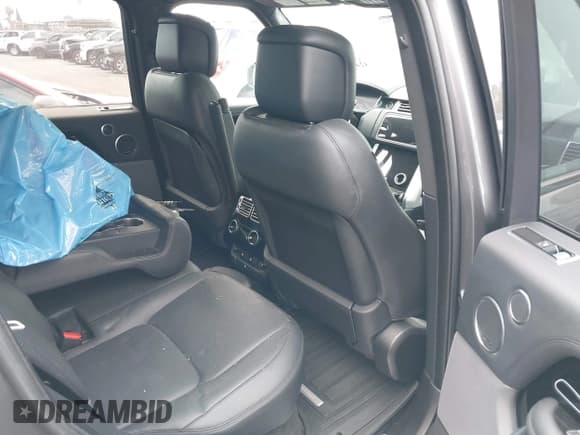 ✅ 2019 Land Rover Range Rover HSE • VIN: SALGS2SV9KA521124 • Лот: 42429756. Опубликован ранее на IAAI с пробегом 65 788 миль. Бесплатный доступ к архиву аукционных продаж из США и подробный отчёт об истории автомобиля на DreamBid. Изображение 8.