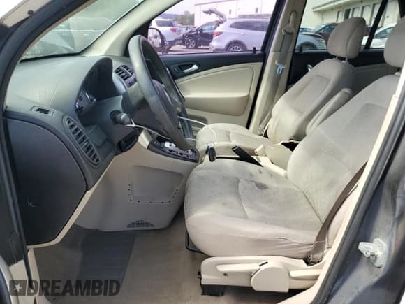 ✅ 2006 Saturn VUE • VIN: 5GZCZ33D46S897340 • Лот: 70363165. Опубликован ранее на Copart с пробегом 178 320 миль. Бесплатный доступ к архиву аукционных продаж из США и подробный отчёт об истории автомобиля на DreamBid. Изображение 7.