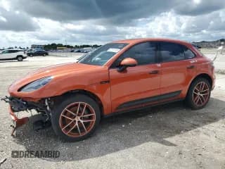 ✅ 2022 Porsche Macan • VIN: WP1AA2A50NLB00675 • Lot: 82191115. Wystawiony na Copart z przebiegiem 24 049 mil. Bezpłatny archiwum sprzedaży aukcyjnych z USA i szczegółowy raport historii pojazdu na DreamBid. Zdjęcie 1.