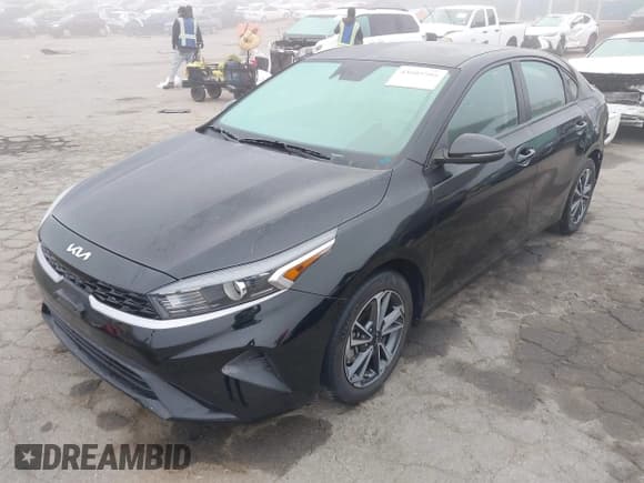 ✅ 2022 Kia Forte LXS • VIN: 3KPF24AD1NE475586 • Лот: 43605508. Опубликован ранее на IAAI с пробегом 44 499 миль. Бесплатный доступ к архиву аукционных продаж из США и подробный отчёт об истории автомобиля на DreamBid. Изображение 2.