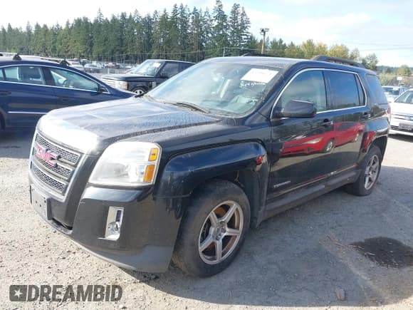 ✅ 2013 GMC Terrain SLT • VIN: 2GKFLVEK4D6179072 • Lot: 43298651. Wystawiony na IAAI z przebiegiem 157 139 mil. Bezpłatny archiwum sprzedaży aukcyjnych z USA i szczegółowy raport historii pojazdu na DreamBid. Zdjęcie 2.
