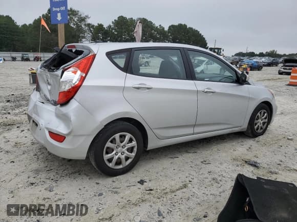 ✅ 2014 Hyundai Accent GS • VIN: KMHCT5AE5EU173973 • Лот: 71391484. Опубликован ранее на Copart с пробегом 159 795 миль. Бесплатный доступ к архиву аукционных продаж из США и подробный отчёт об истории автомобиля на DreamBid. Изображение 3.