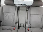 ✅ 2011 Toyota Highlander • VIN: 5TDBK3EH5BS062383 • Лот: 80079395. Опубликован ранее на Copart с пробегом 91 963 миль. Бесплатный доступ к архиву аукционных продаж из США и подробный отчёт об истории автомобиля на DreamBid. Изображение 10.