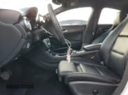 ✅ 2019 Mercedes-Benz CLA 250 • VIN: WDDSJ4EB4KN702874 • Lot: 93154795. Wystawiony na Copart z przebiegiem 74 300 mil. Bezpłatny archiwum sprzedaży aukcyjnych z USA i szczegółowy raport historii pojazdu na DreamBid. Zdjęcie 7.