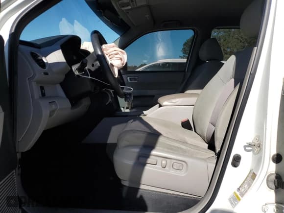 ✅ 2012 Honda Pilot EX • VIN: 5FNYF3H42CB024591 • Lot: 92342685. Listed on Copart with 133,807 mi. Free auction sales archive from the USA and detailed vehicle history report at DreamBid. Image 7.