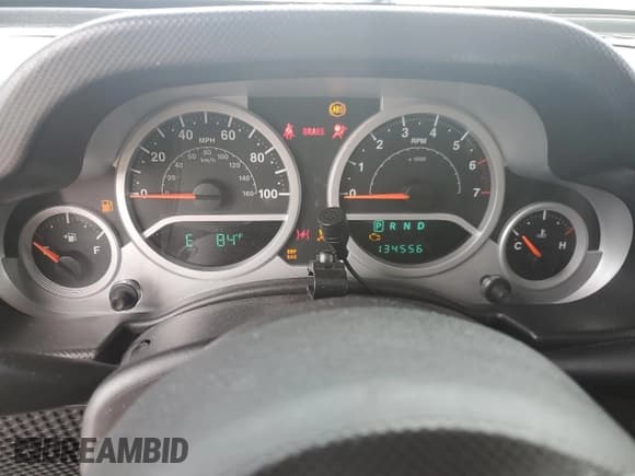 ✅ 2008 Jeep Wrangler Unlimited Sahara • VIN: 1J8GA59148L525618 • Lot: 55297715. Listed on Copart with 134,556 mi. Free auction sales archive from the USA and detailed vehicle history report at DreamBid. Image 9.