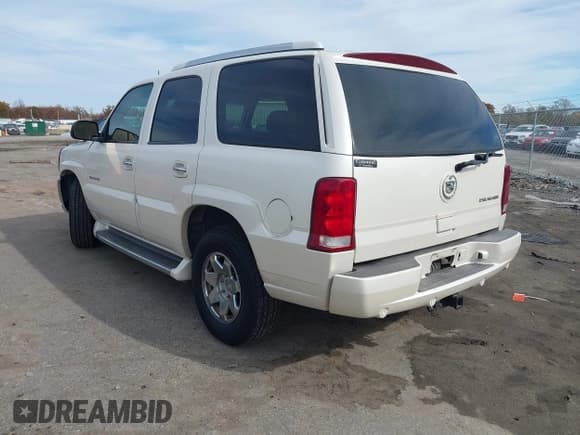 ✅ 2003 Cadillac Escalade • VIN: 1GYEK63N83R265043 • Lot: 43617960. Wystawiony na IAAI z przebiegiem 173 743 mil. Bezpłatny archiwum sprzedaży aukcyjnych z USA i szczegółowy raport historii pojazdu na DreamBid. Zdjęcie 3.