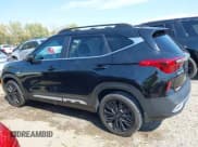 ✅ 2023 Kia Seltos Nightfall • VIN: KNDEUCA2XP7427604 • Лот: 40319974. Опубликован ранее на IAAI с пробегом 15 279 миль. Бесплатный доступ к архиву аукционных продаж из США и подробный отчёт об истории автомобиля на DreamBid. Изображение 14.
