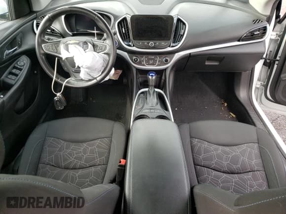 ✅ 2016 Chevrolet Volt LT • VIN: 1G1RC6S59GU128470 • Lot: 82031893. Wystawiony na Copart z przebiegiem Nie podano. Bezpłatny archiwum sprzedaży aukcyjnych z USA i szczegółowy raport historii pojazdu na DreamBid. Zdjęcie 8.