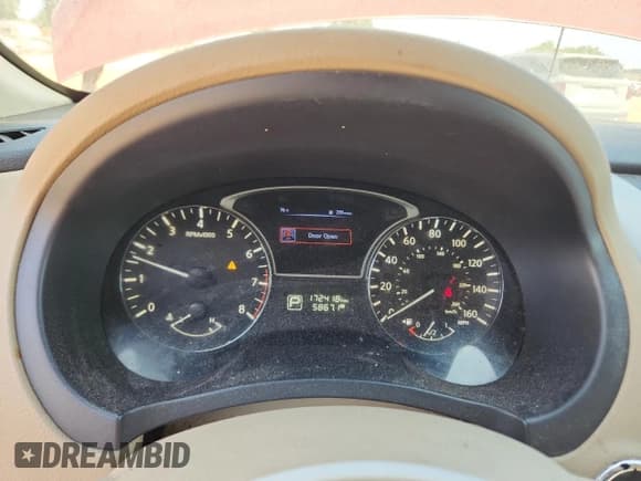 ✅ 2015 Nissan Altima S • VIN: 1N4AL3AP4FN318407 • Lot: 82555835. Listed on Copart with 172,418 mi. Free auction sales archive from the USA and detailed vehicle history report at DreamBid. Image 9.