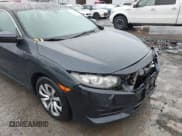 ✅ 2017 Honda Civic LX • VIN: 2HGFC2F57HH542429 • Lot: 43711553. Wystawiony na IAAI z przebiegiem 80 981 mil. Bezpłatny archiwum sprzedaży aukcyjnych z USA i szczegółowy raport historii pojazdu na DreamBid. Zdjęcie 6.