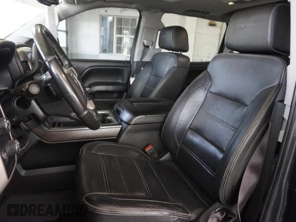 ✅ 2017 GMC Sierra 1500 Denali • VIN: 3GTU2PEJ2HG410828 • Lot: 58846535. Wystawiony na Copart z przebiegiem 124 361 mil. Bezpłatny archiwum sprzedaży aukcyjnych z USA i szczegółowy raport historii pojazdu na DreamBid. Zdjęcie 9.