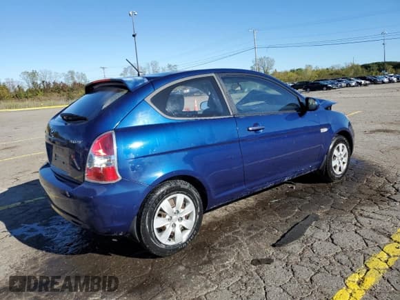 ✅ 2010 Hyundai Accent GS • VIN: KMHCM3AC0AU169338 • Lot: 85682435. Listed on Copart with 168,619 mi. Free auction sales archive from the USA and detailed vehicle history report at DreamBid. Image 3.
