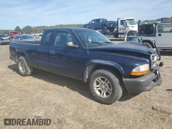 ✅ 2004 Dodge Dakota • VIN: 1D7GL12K64S663339 • Lot: 78636264. Wystawiony na Copart z przebiegiem 236 572 mil. Bezpłatny archiwum sprzedaży aukcyjnych z USA i szczegółowy raport historii pojazdu na DreamBid. Zdjęcie 4.