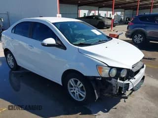 ✅ 2015 Chevrolet Sonic LT • VIN: 1G1JC5SH7F4168286 • Лот: 43645389. Опубликован ранее на IAAI с пробегом 130 324 миль. Бесплатный доступ к архиву аукционных продаж из США и подробный отчёт об истории автомобиля на DreamBid. Изображение 1.