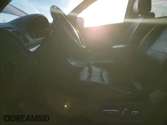 2012 Hyundai Veracruz Limited z VIN KM8NUDCC4CU189896, wystawiony jako Copart lot #83699814 z przebiegiem 264 043 mil mil oraz Czysty tytuł • Clean title. Historia ofert i sprzedaży dostępna na DreamBid. Obrazek 7.