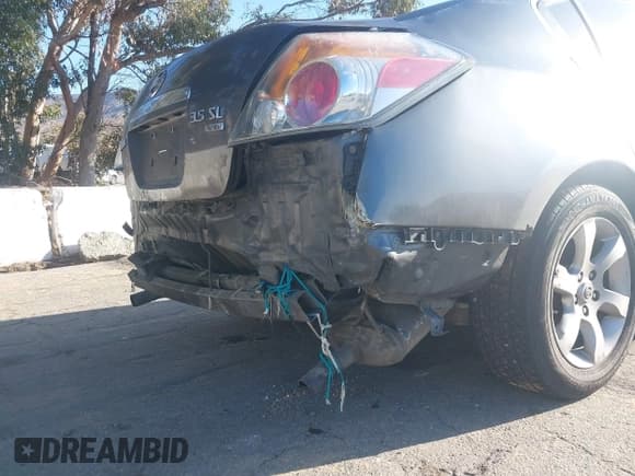 ✅ 2008 Nissan Altima SE • VIN: 1N4BL21E58C246404 • Lot: 43733203. Wystawiony na IAAI z przebiegiem 196 556 mil. Bezpłatny archiwum sprzedaży aukcyjnych z USA i szczegółowy raport historii pojazdu na DreamBid. Zdjęcie 6.