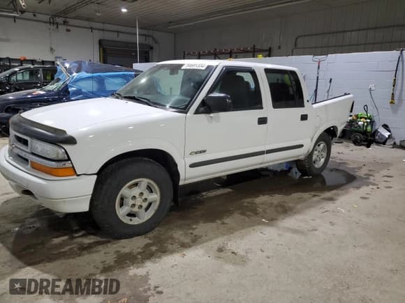 ✅ 2003 Chevrolet S-10 LS • VIN: 1GCDT13X13K120423 • Лот: 84691334. Опубликован ранее на Copart с пробегом Не указан. Бесплатный доступ к архиву аукционных продаж из США и подробный отчёт об истории автомобиля на DreamBid. Изображение 1.