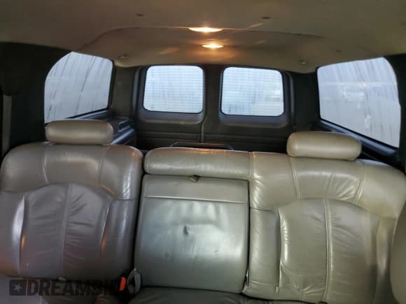 ✅ 2002 Chevrolet Suburban LT • VIN: 1GNEC16ZX2J114133 • Лот: 86775144. Опубликован ранее на Copart с пробегом 344 416 миль. Бесплатный доступ к архиву аукционных продаж из США и подробный отчёт об истории автомобиля на DreamBid. Изображение 10.