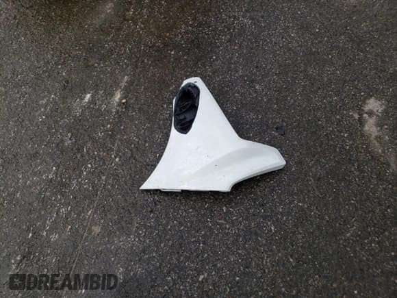 ✅ 2020 Chevrolet Silverado 1500 RST • VIN: 1GCUYEED6LZ304324 • Lot: 63973304. Wystawiony na Copart z przebiegiem 85 358 mil. Bezpłatny archiwum sprzedaży aukcyjnych z USA i szczegółowy raport historii pojazdu na DreamBid. Zdjęcie 12.