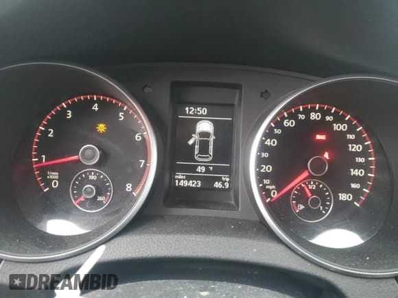 ✅ 2011 Volkswagen Golf GTI w/Sunroof PZEV • VIN: WVWED7AJ8BW248507 • Lot: 46810925. Wystawiony na Copart z przebiegiem 149 423 mil. Bezpłatny archiwum sprzedaży aukcyjnych z USA i szczegółowy raport historii pojazdu na DreamBid. Zdjęcie 9.