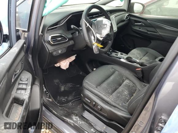 ✅ 2023 Chevrolet Bolt EV 2LT • VIN: 1G1FX6S07P4193510 • Lot: 86124304. Wystawiony na Copart z przebiegiem Nie podano. Bezpłatny archiwum sprzedaży aukcyjnych z USA i szczegółowy raport historii pojazdu na DreamBid. Zdjęcie 8.