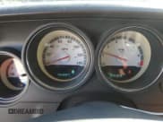 ✅ 2010 Dodge Challenger SE • VIN: 2B3CJ4DV4AH306575 • Lot: 46276145. Wystawiony na Copart z przebiegiem 154 287 mil. Bezpłatny archiwum sprzedaży aukcyjnych z USA i szczegółowy raport historii pojazdu na DreamBid. Zdjęcie 9.