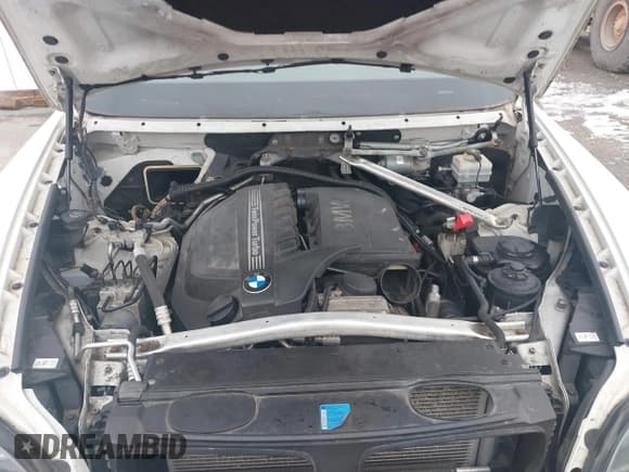 ✅ 2011 BMW X5 35i • VIN: 5UXZV4C50BL400650 • Лот: 43828396. Опубликован ранее на IAAI с пробегом 166 102 миль. Бесплатный доступ к архиву аукционных продаж из США и подробный отчёт об истории автомобиля на DreamBid. Изображение 10.