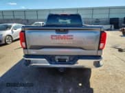 ✅ 2020 GMC Sierra 1500 • VIN: 1GTR9AEF6LZ221022 • Лот: 81638415. Опубликован ранее на Copart с пробегом 121 808 миль. Бесплатный доступ к архиву аукционных продаж из США и подробный отчёт об истории автомобиля на DreamBid. Изображение 6.