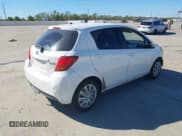 ✅ 2015 Toyota Yaris LE • VIN: VNKKTUD31FA038522 • Лот: 43672791. Опубликован ранее на IAAI с пробегом 137 562 миль. Бесплатный доступ к архиву аукционных продаж из США и подробный отчёт об истории автомобиля на DreamBid. Изображение 4.