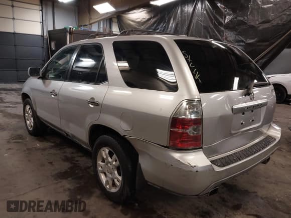✅ 2006 Acura MDX Touring • VIN: 2HNYD18886H518010 • Lot: 39356483. Listed on IAAI with 174,810 mi. Free auction sales archive from the USA and detailed vehicle history report at DreamBid. Image 3.