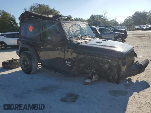 ✅ 2020 Jeep Wrangler Sport S • VIN: 1C4GJXAN2LW170537 • Lot: 89451155. Listed on Copart with 83,115 mi. Free auction sales archive from the USA and detailed vehicle history report at DreamBid. Image 4.