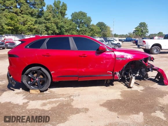 ✅ 2017 Jaguar F-Pace S • VIN: SADCM2BV2HA053721 • Лот: 43318501. Опубликован ранее на IAAI с пробегом 76 179 миль. Бесплатный доступ к архиву аукционных продаж из США и подробный отчёт об истории автомобиля на DreamBid. Изображение 12.