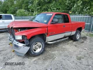 2001 Dodge 1500 z VIN 1B7HF13Z41J249432, wystawiony jako Copart lot #60514354 z przebiegiem 168 707 mil mil oraz Szkoda całkowita • Salvage title. Historia ofert i sprzedaży dostępna na DreamBid. Obrazek 1.