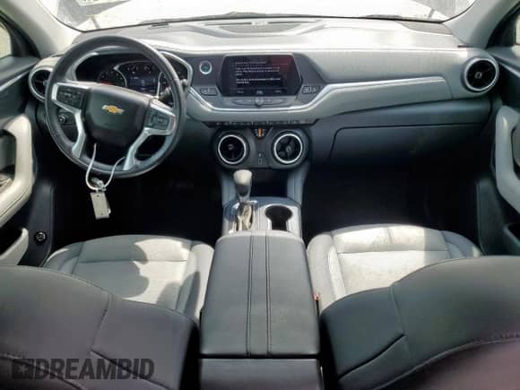 2021 Chevrolet Blazer LT z VIN 3GNKBJR45MS520568, wystawiony jako Copart lot #50696095 z przebiegiem 43 676 mil mil oraz Szkoda całkowita • Salvage title. Historia ofert i sprzedaży dostępna na DreamBid. Obrazek 8.