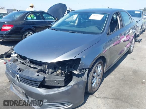 ✅ 2011 Volkswagen Jetta SE • VIN: 3VWDZ7AJ4BM389150 • Lot: 42725639. Listed on IAAI with 101,271 mi. Free auction sales archive from the USA and detailed vehicle history report at DreamBid. Image 2.