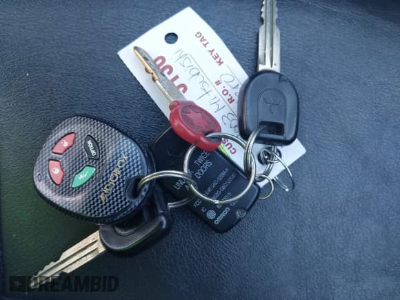 ✅ 2003 Mitsubishi Montero • VIN: JA4NW31S93J037224 • Лот: 41848661. Опубликован ранее на IAAI с пробегом 206 151 миль. Бесплатный доступ к архиву аукционных продаж из США и подробный отчёт об истории автомобиля на DreamBid. Изображение 11.