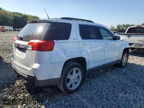 ✅ 2012 GMC Terrain SLE-2 • VIN: 2GKFLSE51C6190621 • Lot: 85476975. Wystawiony na Copart z przebiegiem 182 640 mil. Bezpłatny archiwum sprzedaży aukcyjnych z USA i szczegółowy raport historii pojazdu na DreamBid. Zdjęcie 3.