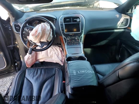 ✅ 2016 Lincoln MKX Select • VIN: 2LMPJ6KP5GBL27527 • Lot: 82579395. Listed on Copart with 135,876 mi. Free auction sales archive from the USA and detailed vehicle history report at DreamBid. Image 8.