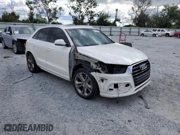 ✅ 2016 Audi Q3 Prestige • VIN: WA1GFCFS3GR000551 • Lot: 85752225. Wystawiony na Copart z przebiegiem 115 162 mil. Bezpłatny archiwum sprzedaży aukcyjnych z USA i szczegółowy raport historii pojazdu na DreamBid. Zdjęcie 4.