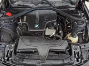 ✅ 2013 BMW 3 Series 320i • VIN: WBA3B1C55DK130402 • Lot: 93122405. Wystawiony na Copart z przebiegiem 158 831 mil. Bezpłatny archiwum sprzedaży aukcyjnych z USA i szczegółowy raport historii pojazdu na DreamBid. Zdjęcie 13.