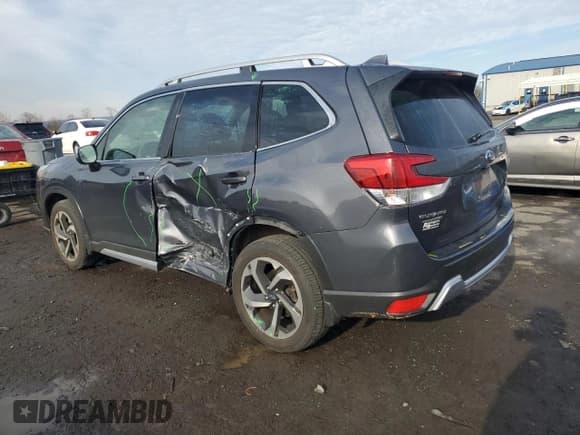 ✅ 2022 Subaru Forester Touring • VIN: JF2SKARC6NH510403 • Lot: 93133075. Wystawiony na Copart z przebiegiem 34 717 mil. Bezpłatny archiwum sprzedaży aukcyjnych z USA i szczegółowy raport historii pojazdu na DreamBid. Zdjęcie 2.