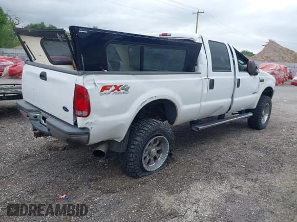 ✅ 2004 Ford F-350 XL • VIN: 1FTSW31P24EC57383 • Lot: 42248001. Listed on IAAI with Not provided. Free auction sales archive from the USA and detailed vehicle history report at DreamBid. Image 4.