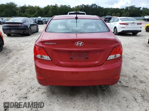 ✅ 2017 Hyundai Accent SE • VIN: KMHCT4AE1HU325679 • Лот: 70418374. Опубликован ранее на Copart с пробегом 115 596 миль. Бесплатный доступ к архиву аукционных продаж из США и подробный отчёт об истории автомобиля на DreamBid. Изображение 6.