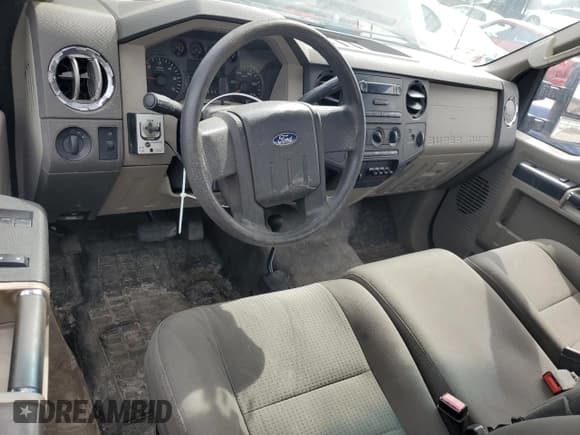 ✅ 2010 Ford F-350 • VIN: 1FTWF3B5XAEB13090 • Lot: 47041535. Listed on Copart with 121,868 mi. Free auction sales archive from the USA and detailed vehicle history report at DreamBid. Image 8.