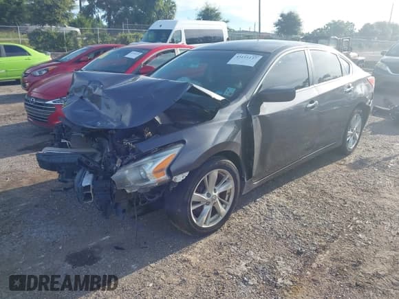 ✅ 2013 Nissan Altima SV • VIN: 1N4AL3APXDN407217 • Lot: 43191137. Listed on IAAI with 148,860 mi. Free auction sales archive from the USA and detailed vehicle history report at DreamBid. Image 17.