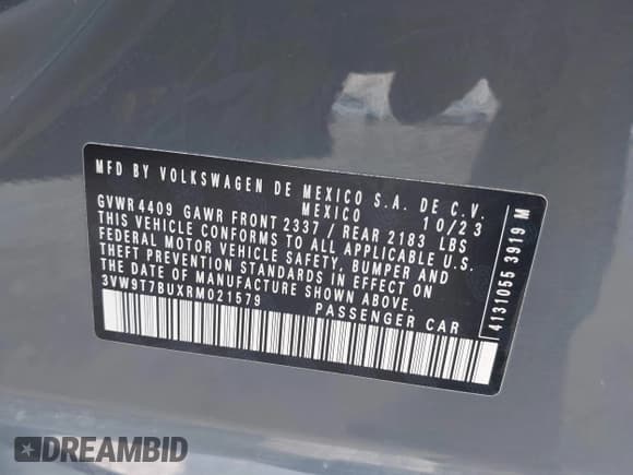 ✅ 2024 Volkswagen Jetta 40th Anniversary Edition • VIN: 3VW9T7BUXRM021579 • Lot: 42166630. Wystawiony na IAAI z przebiegiem 24 690 mil. Bezpłatny archiwum sprzedaży aukcyjnych z USA i szczegółowy raport historii pojazdu na DreamBid. Zdjęcie 9.