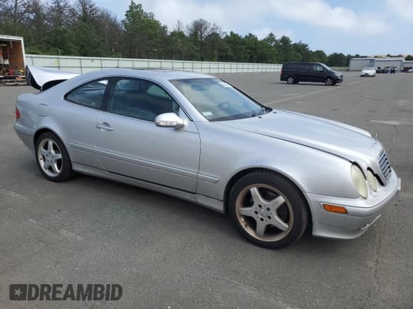 ✅ 2001 Mercedes-Benz CLK 320/430 • VIN: WDBLJ65G21T080256 • Lot: 64790435. Wystawiony na Copart z przebiegiem 86 302 mil. Bezpłatny archiwum sprzedaży aukcyjnych z USA i szczegółowy raport historii pojazdu na DreamBid. Zdjęcie 4.