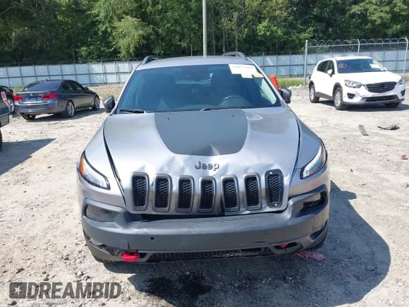 ✅ 2017 Jeep Cherokee Trailhawk L Plus • VIN: 1C4PJMBS5HD214410 • Lot: 43075418. Wystawiony na IAAI z przebiegiem 77 527 mil. Bezpłatny archiwum sprzedaży aukcyjnych z USA i szczegółowy raport historii pojazdu na DreamBid. Zdjęcie 13.